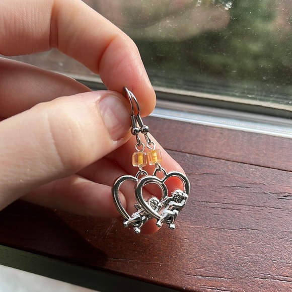 Eras tour inspired earrings - Picture 6 of 6